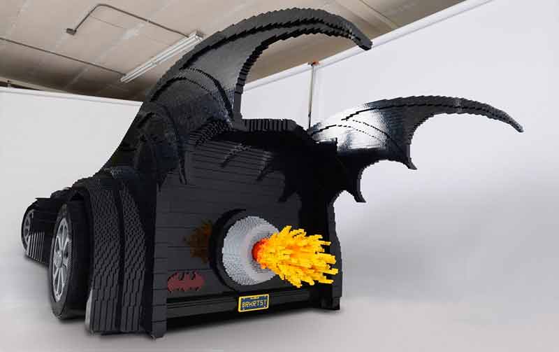 Lego-batmobile-02